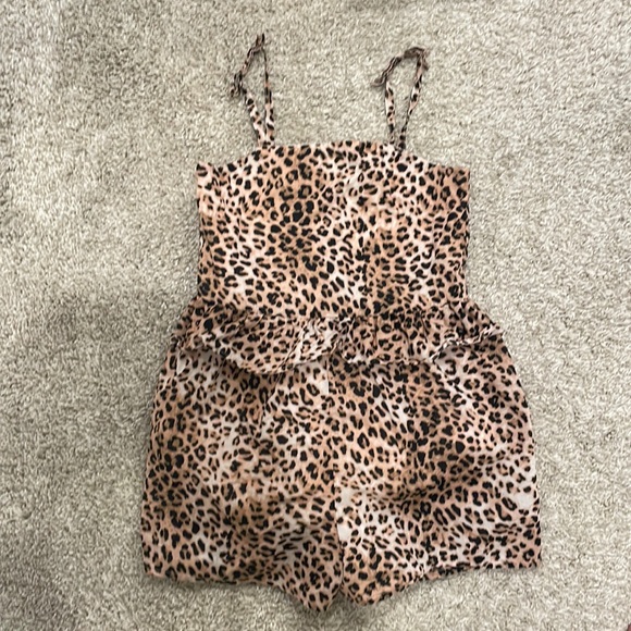 Girls Janie & Jack Leopard Romper Size 7 - Picture 1 of 4
